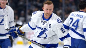 121115-NHL-Tampa-bay-Steven-Stamkos-pi-ssm.vadapt.955.high.84